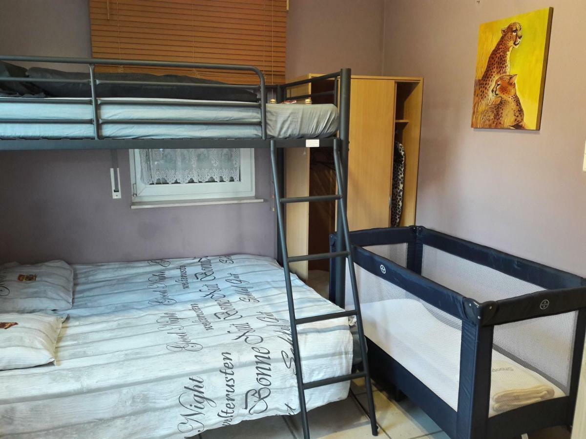 Vakantiestudio Ciney Chapois Luaran gambar